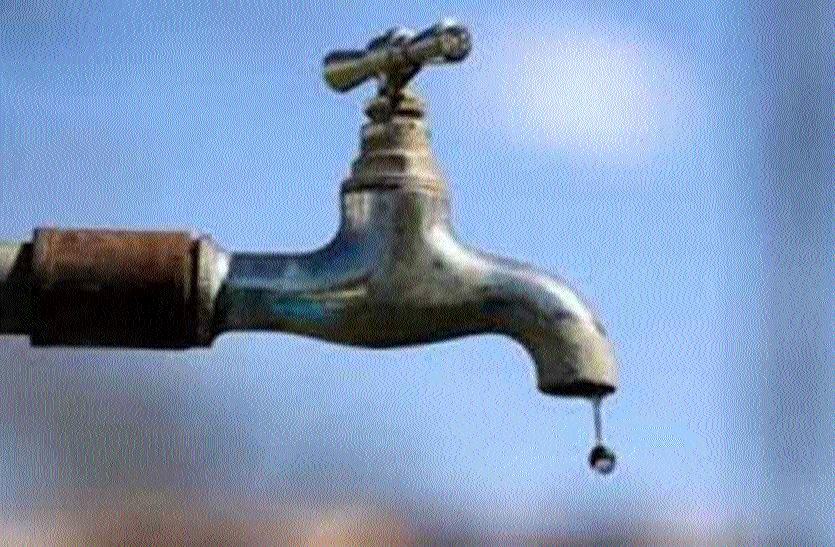  Artificial water scarcity in Nandgaon city | नांदगाव शहरात कृत्रिम पाणी टंचाई