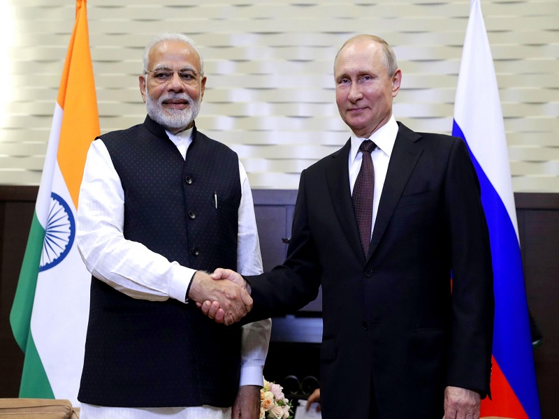 Vladimir Putin's short tour of India, He will meet PM Narendra Maodi and discus important issue | व्लादिमीर पुतिन यांचा छोटा पण 'पॉवर पॅक' भारत दौरा, अनेक महत्त्वाच्या करारांवर होणार शिक्कामोर्तब