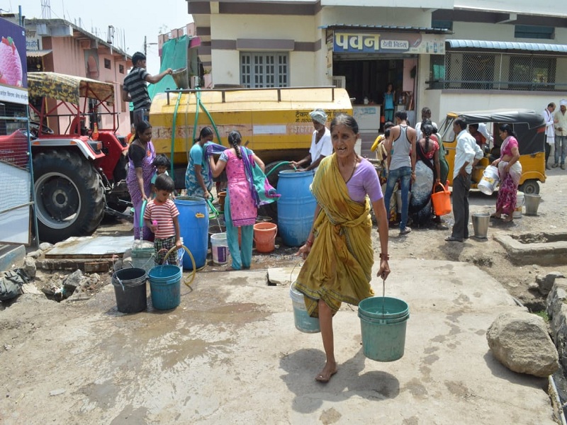 Heavy water shortage in Kinwat-Mahur taluka | किनवट-माहूर तालुक्यांत भीषण पाणीटंचाई