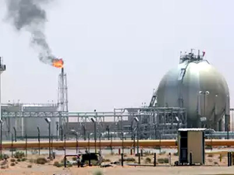 Nanar will provide half the money for the project, Saudi oil and crude oil | नाणार प्रकल्पासाठी निम्मा पैसा सौदीचा, सौदी आरामको कच्चे तेलही पुरविणार