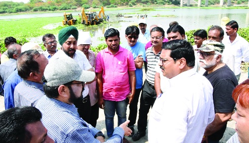 Prevention of preventive measures in villages along river banks in Nanded district | नांदेड जिल्ह्यातील नदीकाठच्या गावांत साथरोग प्रतिबंधात्मक उपाययोजना