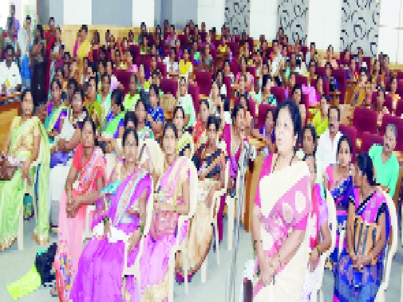 Universal Transfers of 244 employees of Nanded Zilla Parishad | नांदेड जिल्हा परिषदेतील २४४ कर्मचाऱ्यांच्या सार्वत्रिक बदल्या