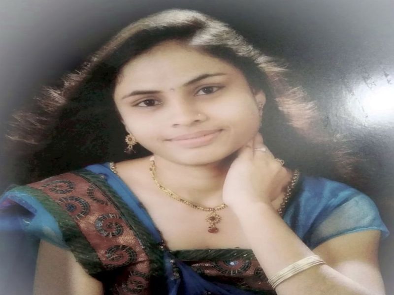 Nandini dies after being hit by lightning | विजेचा शॉक लागून जखमी झालेल्या नंदिनीचा मृत्यू
