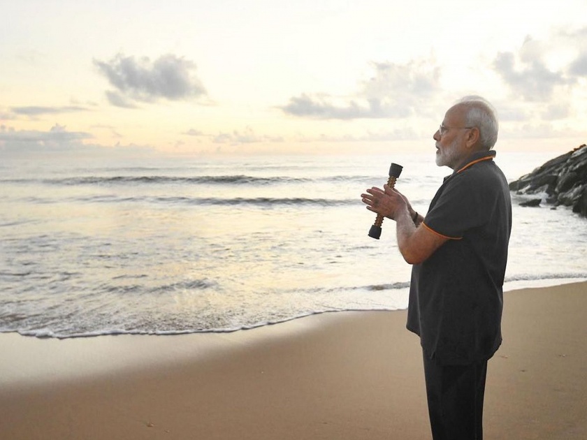 PM Modi pens poem on his conversation with ocean at Mamallapuram | 'हे... सागर!!! तुम्हें मेरा प्रणाम!', पंतप्रधान मोदींची कवितेतून समुद्राला साद