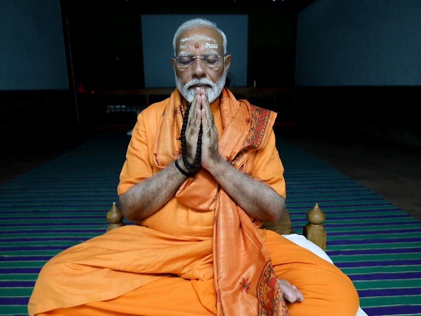 Prime Minister Modi's 45-hour meditation practice, floral tributes to Sant Kavi Thiruvalluvar | पंतप्रधान मोदींची ४५ तास ध्यान साधना, संतकवी तिरुवल्लुवर यांना वाहिली पुष्पांजली