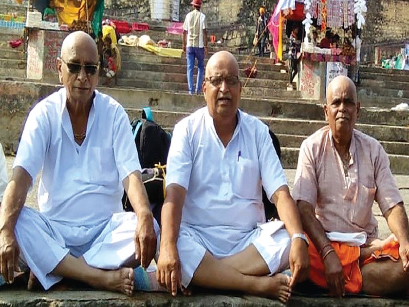 Welcome to the five heroes who completed the Narmada Circle | नर्मदा परिक्रमा पूर्ण करणाऱ्या पाच वीरांचे स्वागत