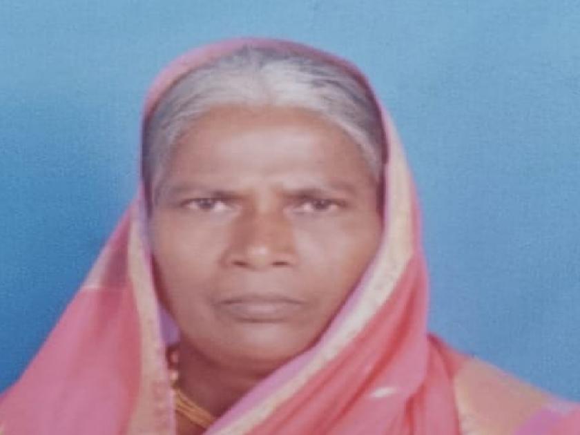 An old woman was stoned to death in a field in Naratwade Kolhapur | Kolhapur: नरतवडे येथे वृद्ध महिलेचा शेतात दगडाने ठेचून खून, खुनाचे कारण अद्यापही अस्पष्ट