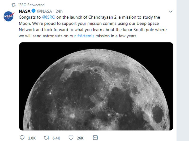 Chandrayaan 2: Punekar pierced NASA's congrats of isro, NASA retweeted and replied | Chandrayaan 2 : तोरा मिरवणाऱ्या NASA चे पुणेकराने टोचले कान, पुढे काय झालं ते वाचून वाटेल अभिमान!