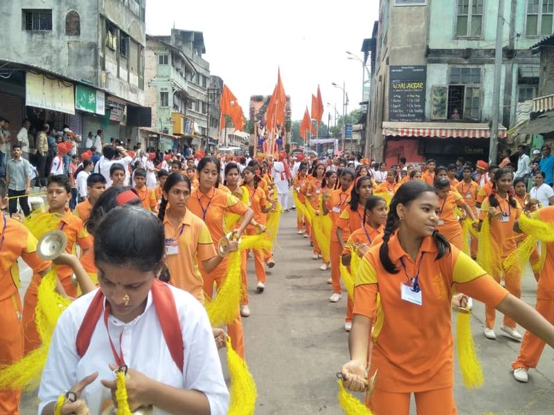 Ganpati Visarjan Celebration in Nashik | नाशिकमध्ये भावपूर्ण वातावरणात गणरायाला निरोप