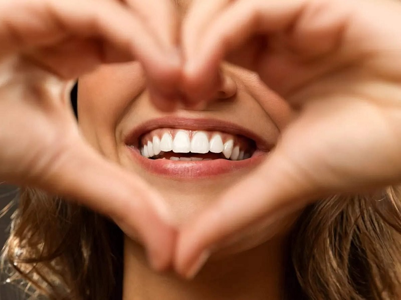 National Dental Day If the teeth are healthy, the health of the body is intact | National Dental Day | दात निराेगी असतील तर शरीराचे आराेग्य अबाधित