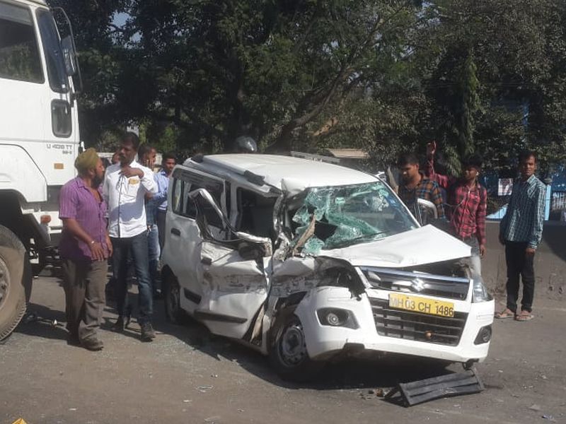 6 injured in car accident near navi mumbai | तीन वाहनांचा विचित्र अपघात, 6 जण जखमी