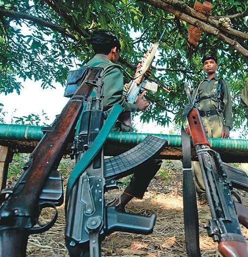 Female Naxalite arrested in Gadchiroli | गडचिरोलीत महिला नक्षलीला अटक