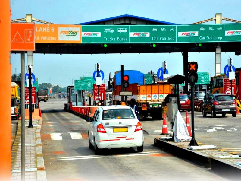 Express-way toll increased by 18 percent; The new rate will be applicable from April 1 | एक्स्प्रेस-वेवरील टोल १८ टक्के वाढला; १ एप्रिलपासून नवे दर लागू होणार