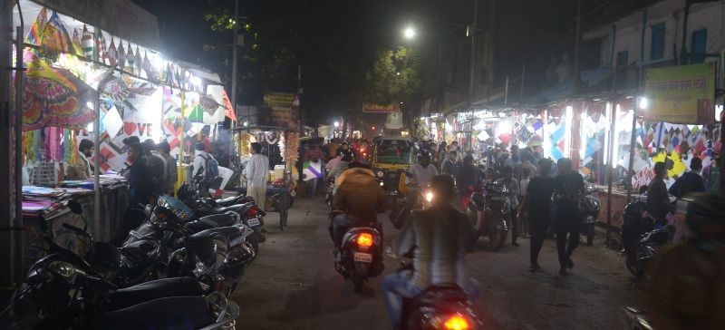 Kites and manja turnover of Rs 5 crore: Sales market booms in Nagpur | पतंग व मांजाची पाच कोटीची उलाढाल : नागपुरात  विक्रीचा बाजार तेजीत
