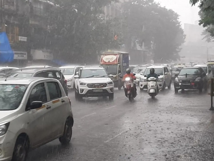 Mumbai Rain Updates Heavy rain in Mumbai Thane Dombivli Andheri subway closed traffic jam at many places local services not affected yet | Mumbai Rain Updates: मुंबई, ठाण्यात पावसाची जोरदार हजेरी; अंधेरी सब-वे बंद, अनेक ठिकाणी ट्राफिक जाम, लोकल सेवा सुरळीत