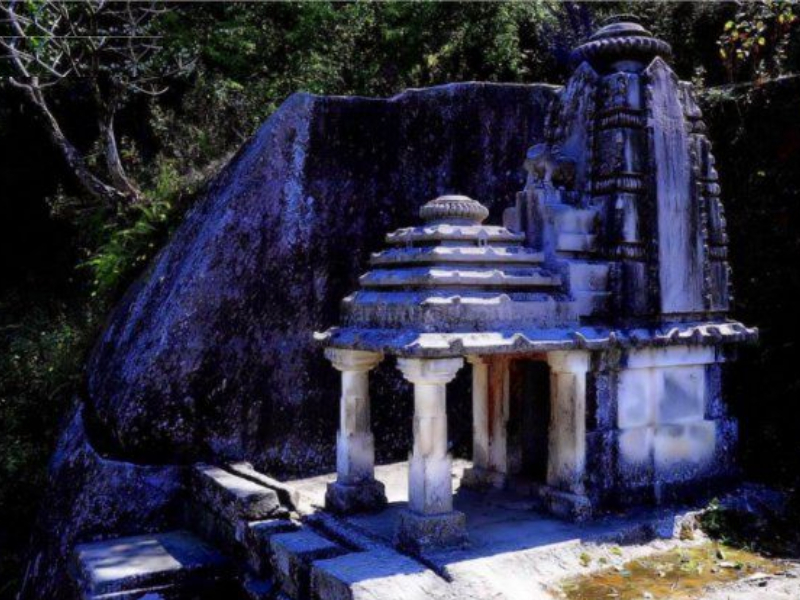 There is a Shiva temple in Uttarakhand where there is a Shivling, but worship is forbidden, why, find out! | उत्तराखंड येथे असे शिवमंदिर आहे, जिथे शिवलिंग आहे, पण उपासना करण्यास मनाई आहे, का, ते जाणून घ्या!