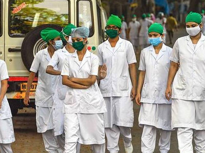 two days strike of nurses in maharashtra for various demands | फक्त कोरोनायोद्धा म्हणू नका मागण्याही मान्य करा, परिचारिकांचं दोन दिवस कामबंद आंदोलन!