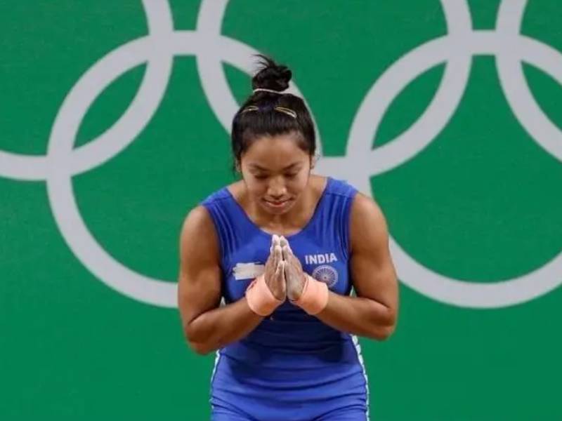 Tokyo Olympics 2020 mirabi chanu won olympic medal and creates history know her struggle | Mirabai Chanu, Tokyo Olympics: प्रशिक्षणासाठी २२ किमीचा रोजचा प्रवास अन् डिप्रेशनवर मात!, मीराबाई चानूनं ऑलिम्पिकमध्ये रचला इतिहास