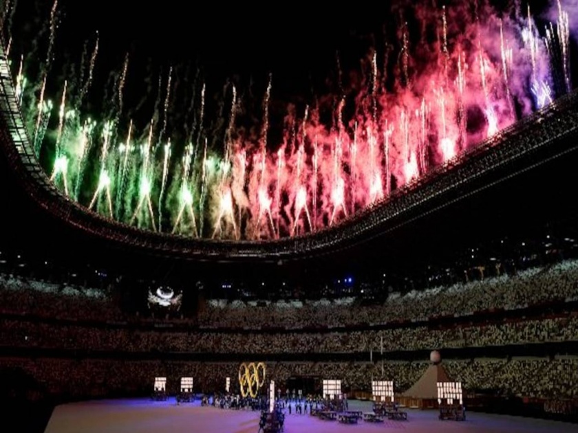 Tokyo Olympics Olympic flame extinguished as Games are closed by Thomas Bach | Tokyo Olympics: टोकियो ऑलिम्पिकचा समारोप; पुढील स्पर्धा तीन वर्षांनी पॅरिसमध्ये