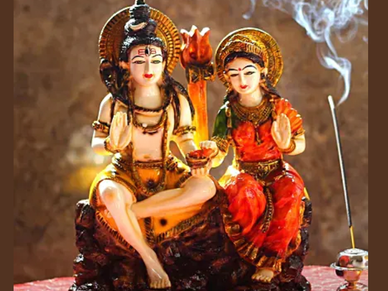 Lord Vishnu had also performed Uma Mahesh's vow on Bhadrapad Pournima; Read in detail | भाद्रपद पौर्णिमेला भगवान विष्णूंनीदेखील केले होते उमा महेशाचे व्रत; सविस्तर वाचा