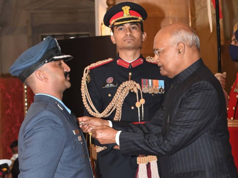 pakistan government reacts after group captain abhinandan got veer chakra award for his bravery | अभिनंदनला वीरचक्र पुरस्कार दिल्यानं पाकला झोंबली मिरची, पाकिस्तानच्या परराष्ट्र मंत्रालयानं व्यक्त केला संताप!