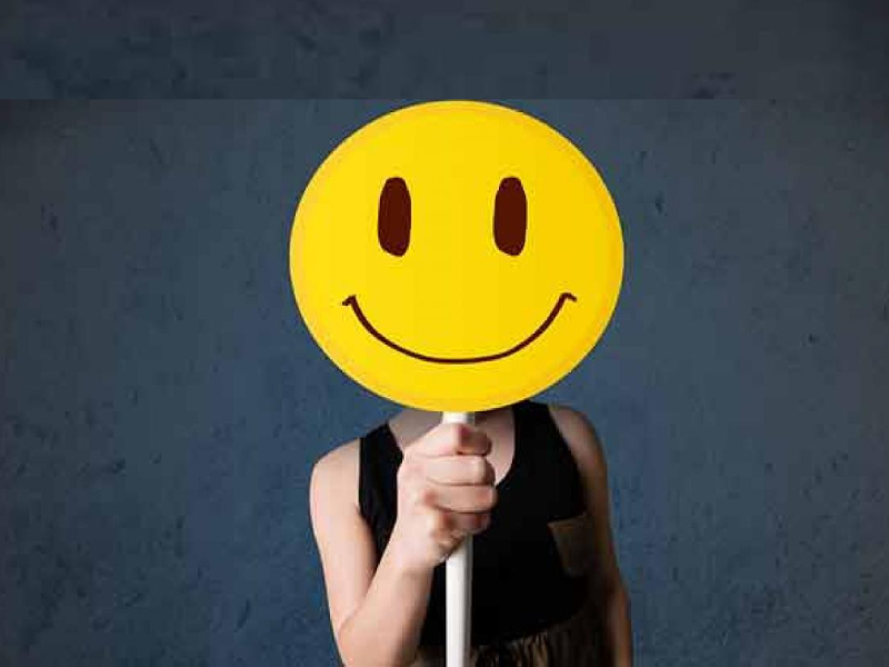 Smiling faces are not always happy; To find true happiness .... | हसरे चेहरे आनंदी असतातच असे नाही; खरा आनंद मिळवण्यासाठी.... 