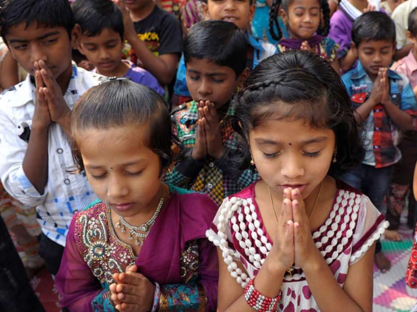 Pray Prajnavivardhan Stotra for children to get rid of stuttering and progress in studies! | तोतरेपणा घालवण्यासाठी आणि अभ्यासात प्रगतीसाठी मुलांकडून म्हणवून घ्या प्रज्ञाविवर्धन स्तोत्र!