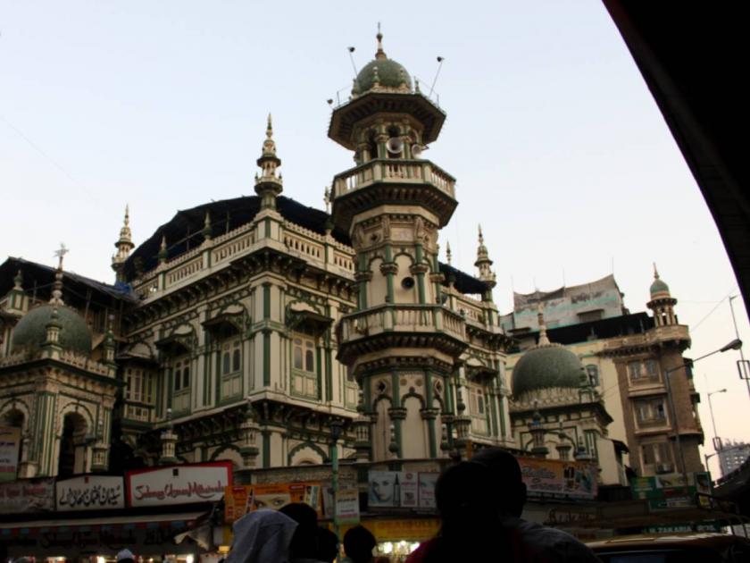 loudspeaker row in maharashtra mumbai muslim religious leader announcement on azan | Loudspeaker Row In Maharashtra: मुंबईतील २६ मशिदींच्या मौलवींचा मोठा निर्णय, पहाटेची अजान भोंग्याविना होणार