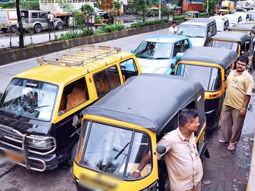 taxis rickshaw pullers for refusing fares License suspended action by RTO | भाडे नाकारल्याने टॅक्सी, रिक्षाचलकांवर 'संक्रांत'; परवाना निलंबित, आरटीओकडून कारवाई