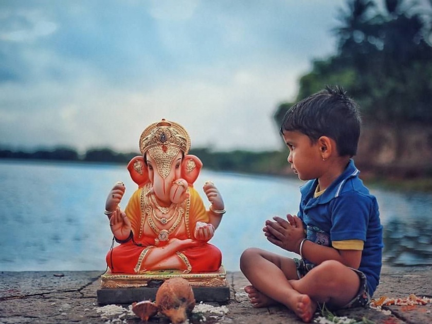 Maghi Ganesh Chaturthi 2022: If you want to forget the mistakes of the past and start a new life, pray to Bappa like this ... | Maghi Ganesh Chaturthi 2022 : भूतकाळातल्या चुका विसरून नव्या आयुष्याची सुरुवात करायची असेल तर बाप्पाकडे अशी करा प्रार्थना... 