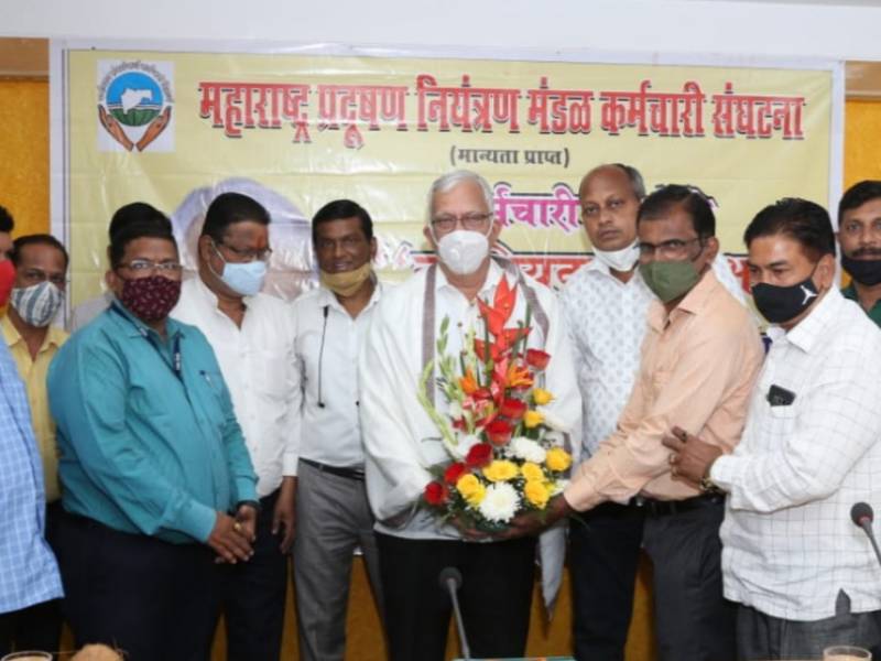 MLA Vilas Potnis elected as President of Maharashtra Pollution Control Board Employees Union | महाराष्ट्र प्रदूषण नियंत्रण मंडळ कर्मचारी संघटनेच्या अध्यक्षपदी आमदार विलास पोतनीस यांची निवड