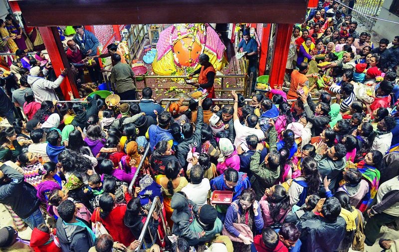 The beginning of the New Year with prayer in Nagpur | नागपुरात प्रार्थनेने नववर्षाची सुरुवात