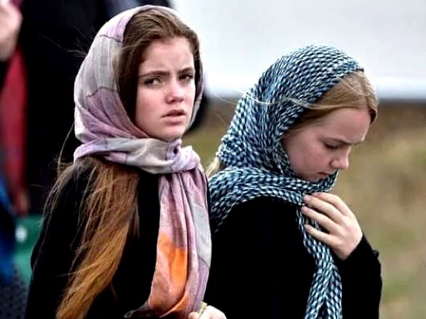 New zealand womens wear hijab in solidarity with Muslim community new zealan are wearing headscarves | दहशतवादी हल्ल्यानंतर न्यूझीलॅंडच्या महिला हिजाबचा वापर का करू लागल्या? 
