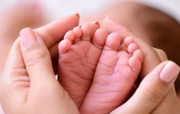 Newborn baby found in front of a flat building, Malabar Hill type | उच्चभ्रू इमारतीच्या फ्लॅटसमोर सापडले नवजात बालक, मलबार हिल येथील प्रकार