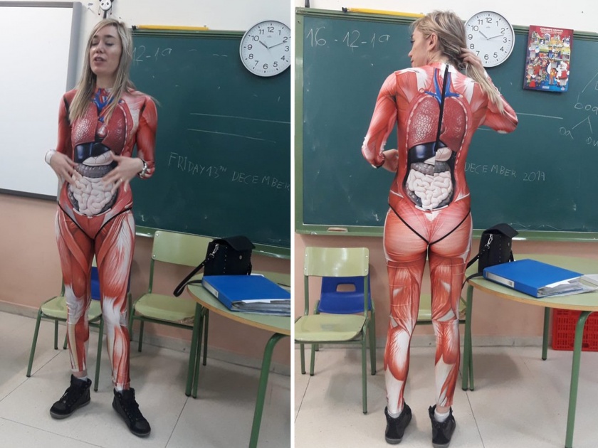 Spain's teacher wears anatomy bodysuit to make learning more easy | विद्यार्थ्यांना मानवी शरीर रचना शिकवण्यासाठी शिक्षिकेने लावली आयडियाची कल्पना, फोटो व्हायरल...