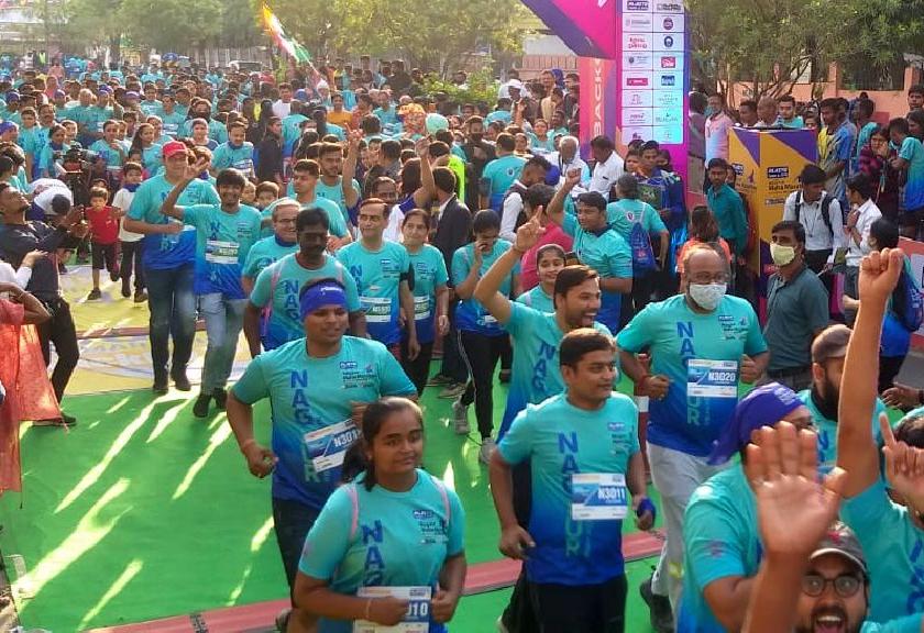 thousands of runners participated in Lokmat Nagpur Maha marathon event | लोकमत नागपूर मॅरेथॉनला उत्स्फुर्त प्रतिसाद : हजारोंच्या संख्येने फुलून गेले कस्तुरचंद पार्क