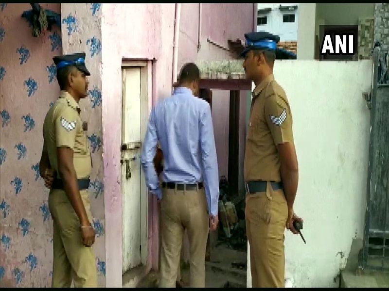 Breaking news: NIA raids five locations in Tamil Nadu's Coimbatore; laptops, mobile phones seized | तामिळनाडूत एनआयएचा पाच ठिकाणी छापा, संशयित साहित्य जप्त