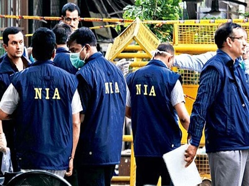 NIA is carrying out searches at 6 locations in Tamil Nadu in connection with 2018 ISIS Coimbatore case. | एनआयएचे तामिळनाडूत ६ ठिकाणी छापे, लॅपटॉप, मोबाईलसह कागदपत्र जप्त  