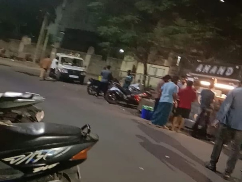 Police neglected on night unilingual food stalls | रात्रीच्या बेकायदा धंद्यांना पोलिसांची ‘चौकीदारी’ 