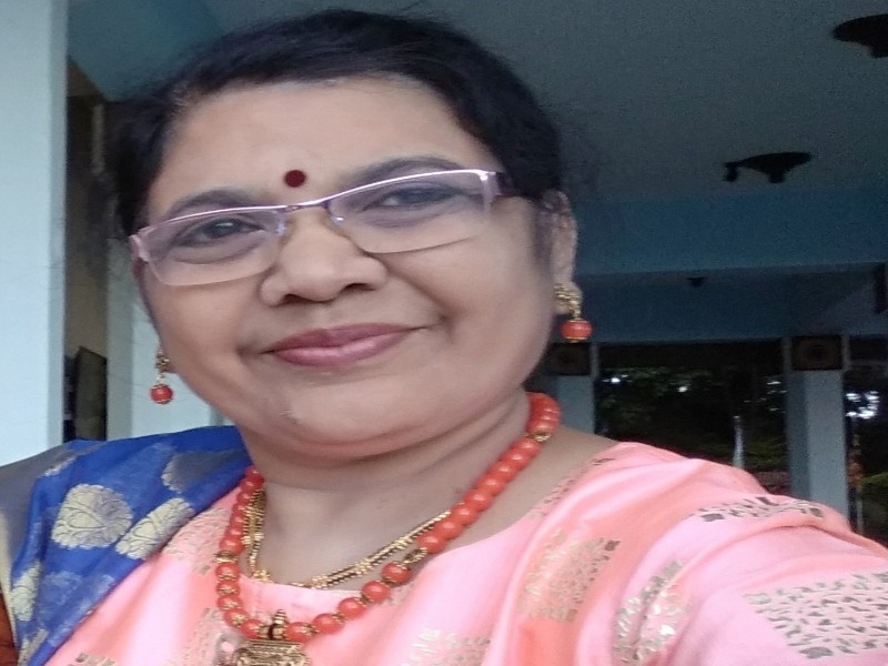 56 year old woman in Pune University! Achieved 4 gold medals for MA Marathi subject | पुणे विद्यापीठात ५६ वर्षीय विद्यार्थिनीची उत्तुंग भरारी! एम ए मराठी विषयासाठी मिळवली ४ सुवर्णपदके