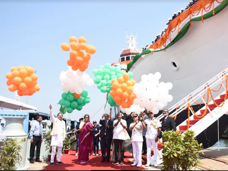 Goa Shipyard should also take the initiative to increase business abroad - Nirmala Sitharaman | गोवा शिपयार्डने परदेशातसुद्धा व्यवसाय वाढवण्याकरिता पुढाकार घ्यावा - निर्मला सीतारामन