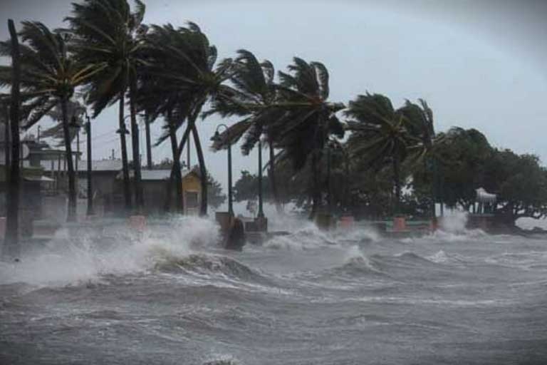 ‘Nature’ cyclone changed direction three times | ‘निसर्ग’ चक्रीवादळाने बदलली तीनवेळा दिशा