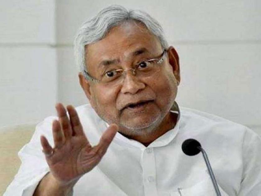 CM Nitish Kumar calls women BJP MLAs 'beautiful'; Oppositions Targeted Bihar CM | ...अन् मुख्यमंत्री नितीश कुमारांनी महिला भाजपा आमदाराला 'सुंदर' म्हटलं; विरोधकांनी घेरलं