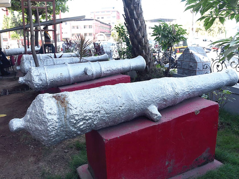 Conservation of historic cannons in Panvel; The municipality will spend between 2.5 and 3 lakhs | पनवेलमधील ऐतिहासिक तोफांचे होणार संवर्धन; महापालिका करणार अडीच ते तीन लाखांचा खर्च
