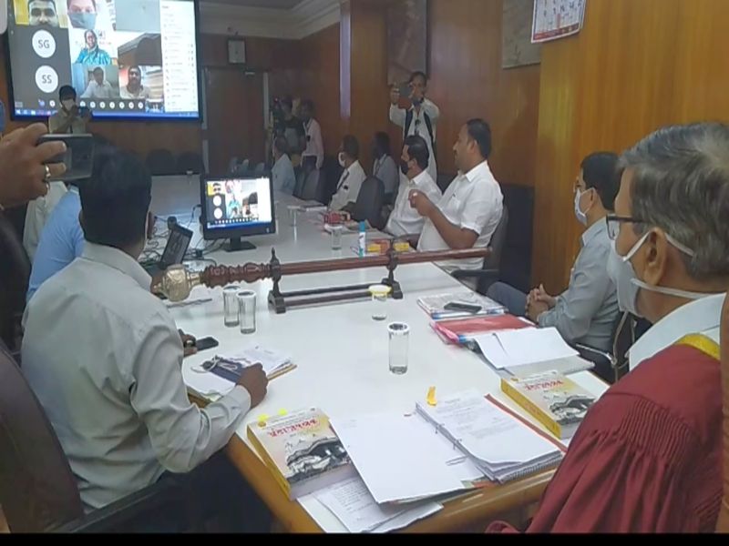 Online meeting of Nashik Municipal Corporation started | नाशिक महापालिकेच्या ऑनलाइन सभेत अंदाज पत्रक सादर