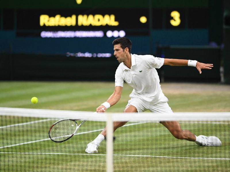 Wimbledon 2018: Djokovic lead in semi-final against Nadal | Wimbledon 2018 : नदालविरुद्धच्या उपांत्य लढतीत जोकोव्हिकला आघाडी