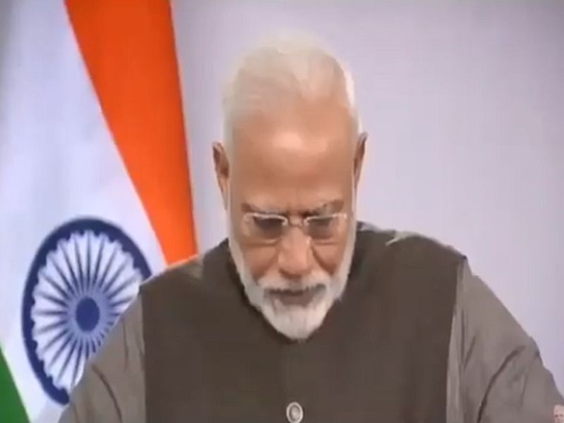 Video : ... and seeing her crying, even made Prime Minister Narendra Modi emotional and cry in front of dipa shah | Video : ... अन् तिला रडताना पाहून पंतप्रधान नरेंद्र मोदींचेही डोळे पाणावले