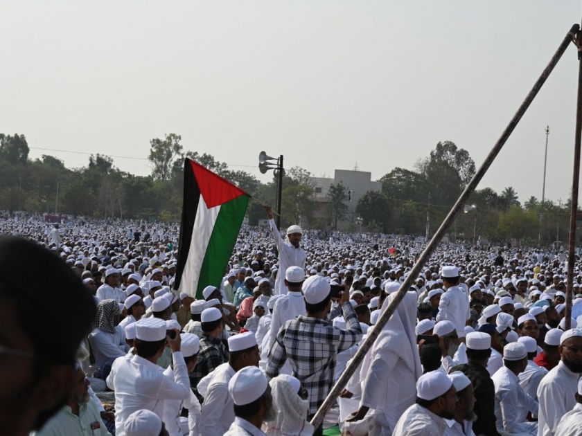 Nashik: Palestinian flag hoisted during namaz in Malegaon | Nashik: मालेगावमध्ये नमाज पठणाच्यावेळी फडकावला पॅलेस्टीनचा ध्वज