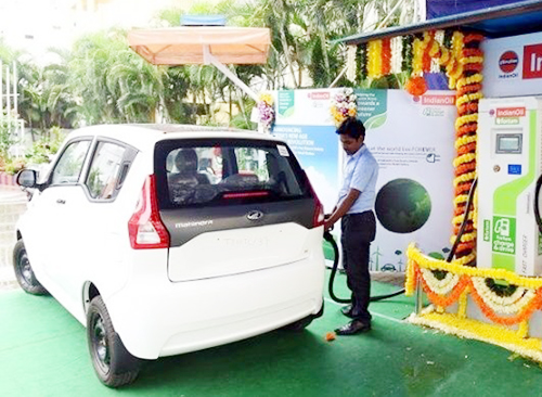 Big news; MSEDCL to set up 100 vehicle charging stations in the state | मोठी बातमी; महावितरण उभारणार राज्यात १०० व्हेईकल चार्जिंग स्टेशन