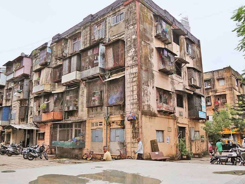 Future of hundreds of buildings in danger in Navi Mumbai | नवी मुंबईत शेकडो इमारतींचे भवितव्य धोक्यात
